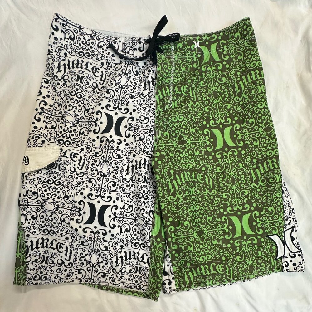 Vintage Y2K Hurley Board Shorts Swim Trunks Ornate All Over Print Green White 38